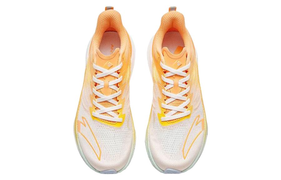 (WMNS) ANTA Mach 3 'White Orange' 122335583-3