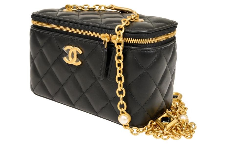 CHANEL Crossbody Bags