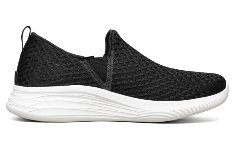 (WMNS) Skechers You Wave Sports Shoes Black/White 132000-BKW