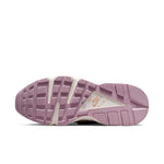 (WMNS) Nike Air Huarache 'One Mile Social Club' DQ4990-104