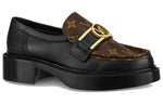 (WMNS) LOUIS VUITTON Academy Loafers 'Black with Brown Monogram and Gold Plate' 1A7TXN