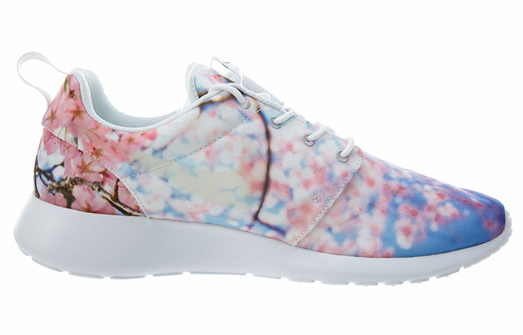 (WMNS) Nike Roshe One 'Cherry Blossom' 819960-100