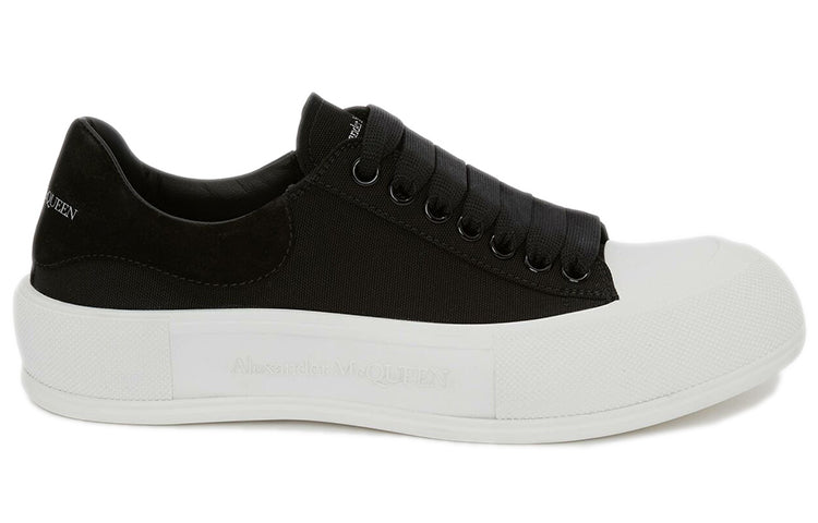 (WMNS) Alexander McQueen Deck Skate Plimsoll Lace Up 'Black White' 654593W4MV71070