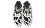 Vans Unisex Chukka 49 DX Sneakers Black/White VN0A4BTI9GP
