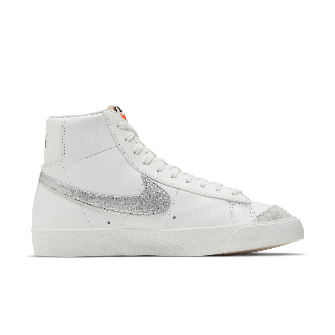 (WMNS) Nike Blazer Mid '77 'White Silver Metallic' CZ1055-112