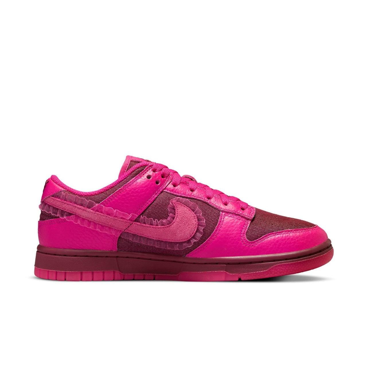 (WMNS) Nike Dunk Low 'Valentine's Day' DQ9324-600