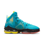 Nike LeBron 19 'Christmas' DC9338-400