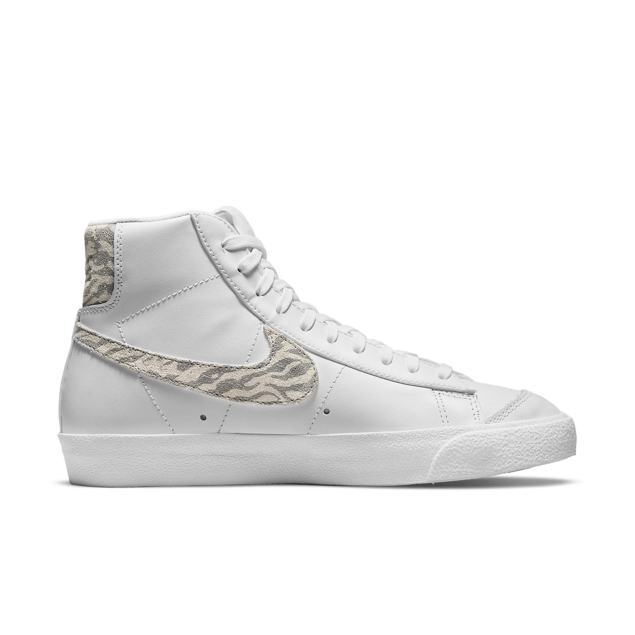 (WMNS) Nike Blazer Mid '77 SE 'Zebra' DH9633-101