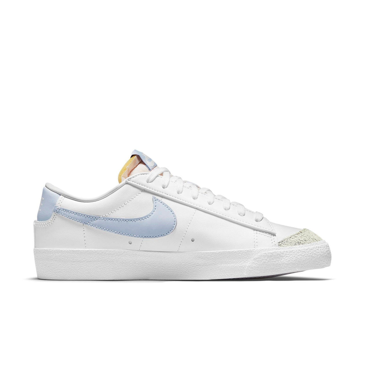 (WMNS) Nike Blazer Low '77 'White Ghost' DC4769-103