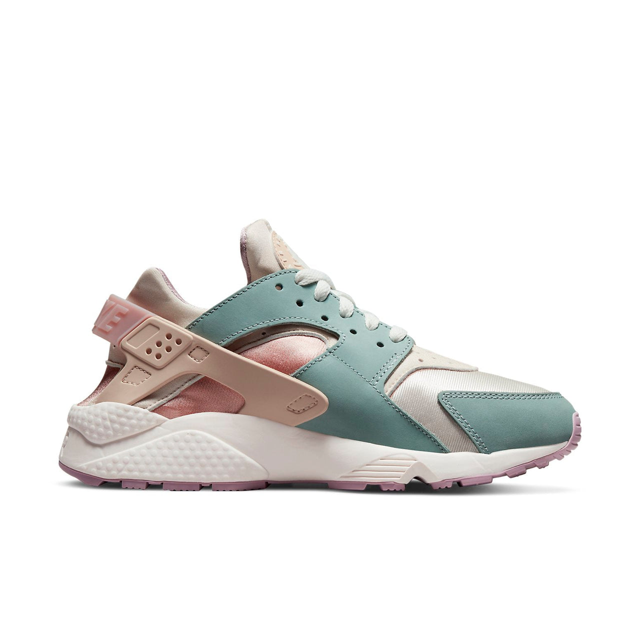 (WMNS) Nike Air Huarache 'One Mile Social Club' DQ4990-104