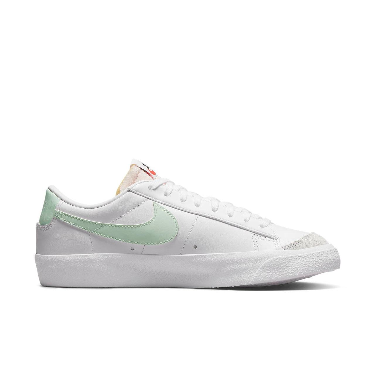 (WMNS) Nike Blazer Low '77 'White Barely Green' DC4769-111
