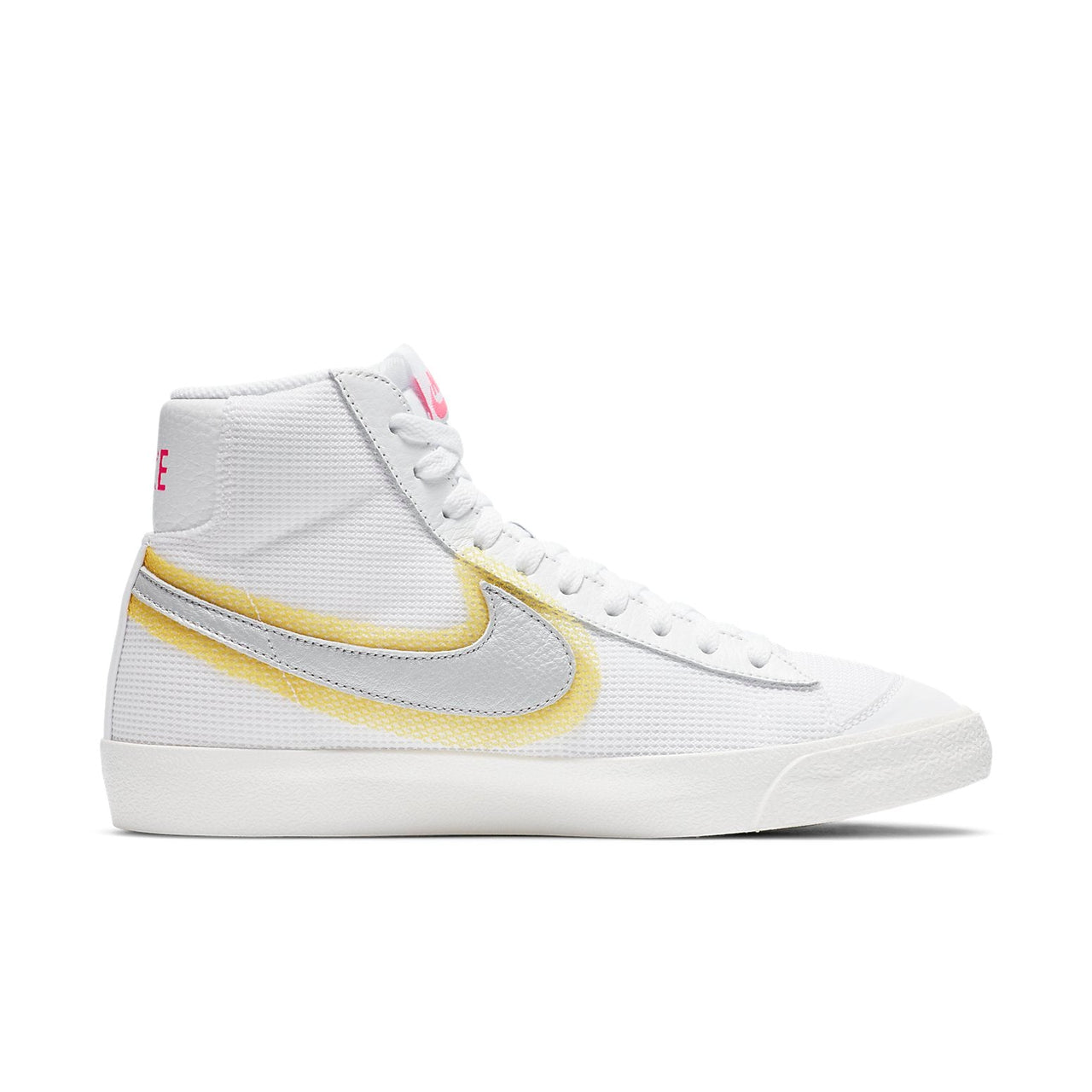 (WMNS) Nike Blazer Mid Vintage '77 'Cotton Waffle - White University Gold' CZ8105-100