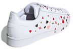 (WMNS) adidas Superstar 'Valentine's Day' FV3289