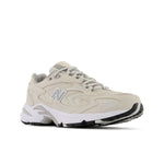 New Balance 725 'Moonbeam' ML725G