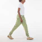 Fear of God Essentials x Union LA FW21 Vintage Sweatpant Army FOG-FW21-089