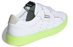 (WMNS)adidas Sleek S 'Cloud White Hi Res Yellow' EE8279