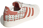 adidas originals Unisex Superstar Low-Top Sneakers White/Red/Green GV9230