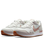 (WMNS) Nike Venture Runner Wide 'Sail Pink Oxford' DM8454-106