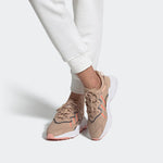 (WMNS) adidas Ozweego 'Ash Pearl' EE7017