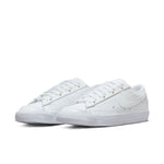 (WMNS) Nike Blazer Low 77 SE DJ9953-100