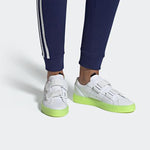 (WMNS)adidas Sleek S 'Cloud White Hi Res Yellow' EE8279