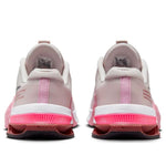 (WMNS) Nike Metcon 8 'Barely Rose' DO9327-600