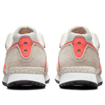 (WMNS) Nike Venture Runner Wide 'Light Bone Magic Ember' DM8454-005