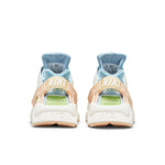 (WMNS) Nike Air Huarache SE 'Sun Club' DQ0117-100
