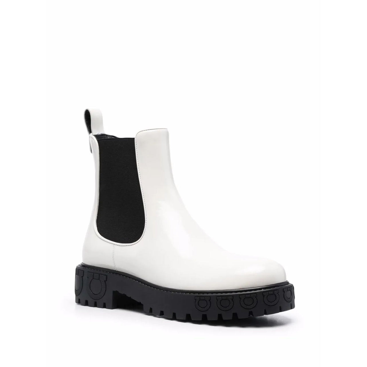 Ferragamo 40Mm Leather Chelsea Boots