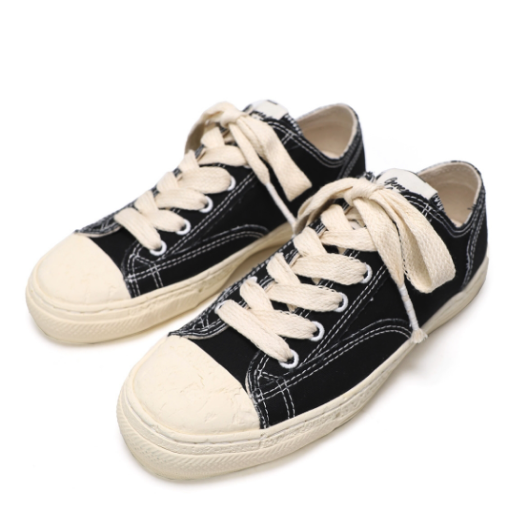 Maison MIHARA YASUHIRO PAST Sole 6 - Hole Low-top Sneaker 'Black' A06FW502-BLK
