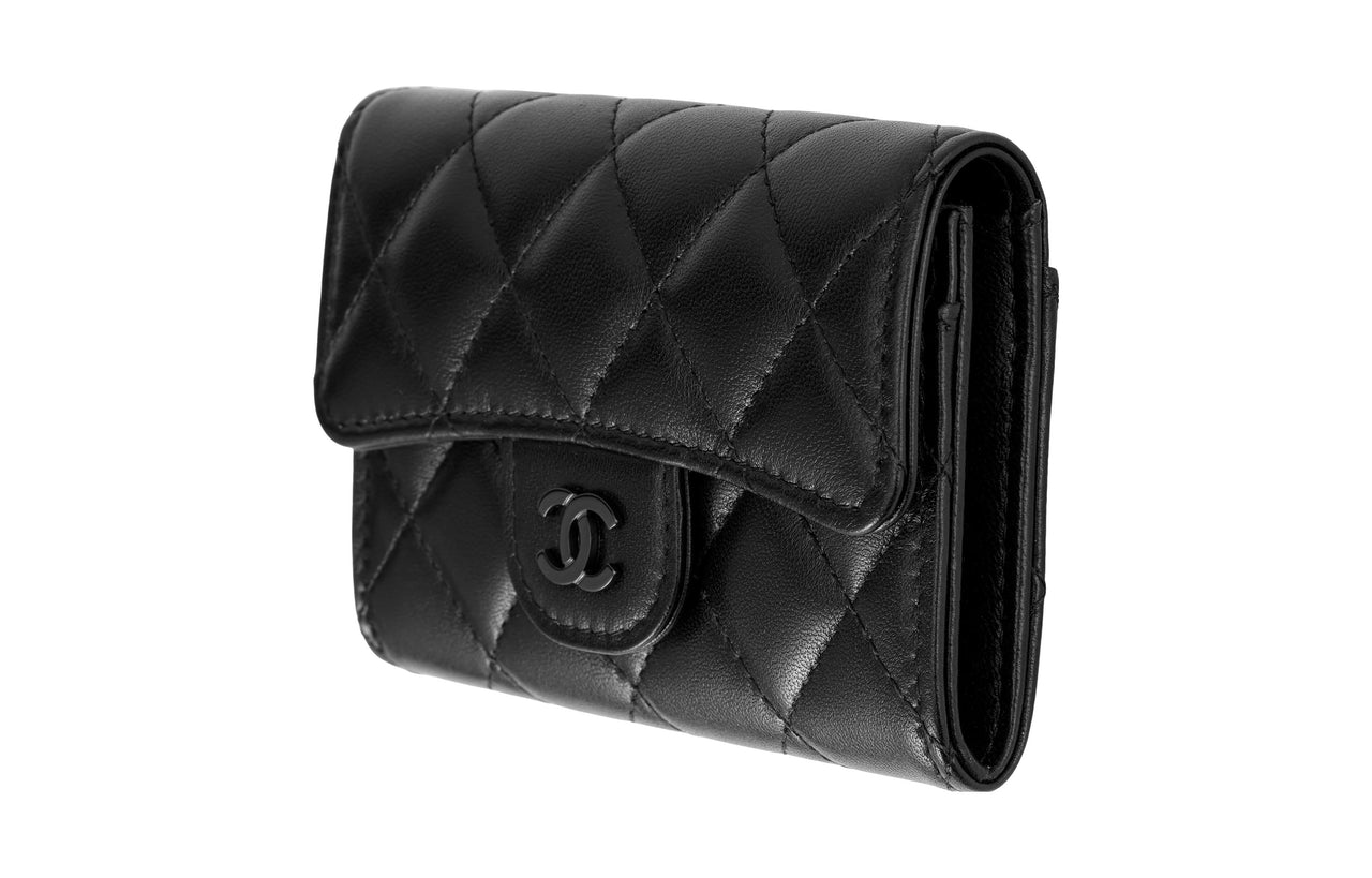 CHANEL Lambskin Card Holder Regular Women's Black
