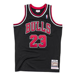 Mitchell & Ness NBA Michael Jordan Chicago Bulls 1997/98 Authentic Jersey #23 AJY4GS18400-CBUBLCK97MJO