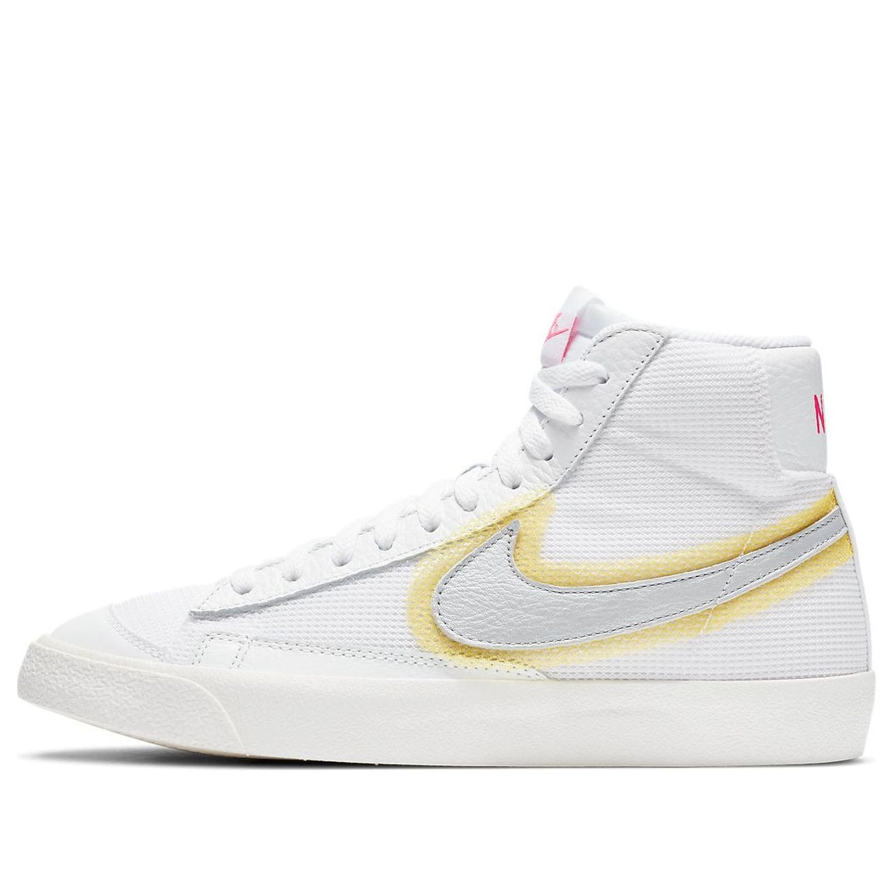 (WMNS) Nike Blazer Mid Vintage '77 'Cotton Waffle - White University Gold' CZ8105-100