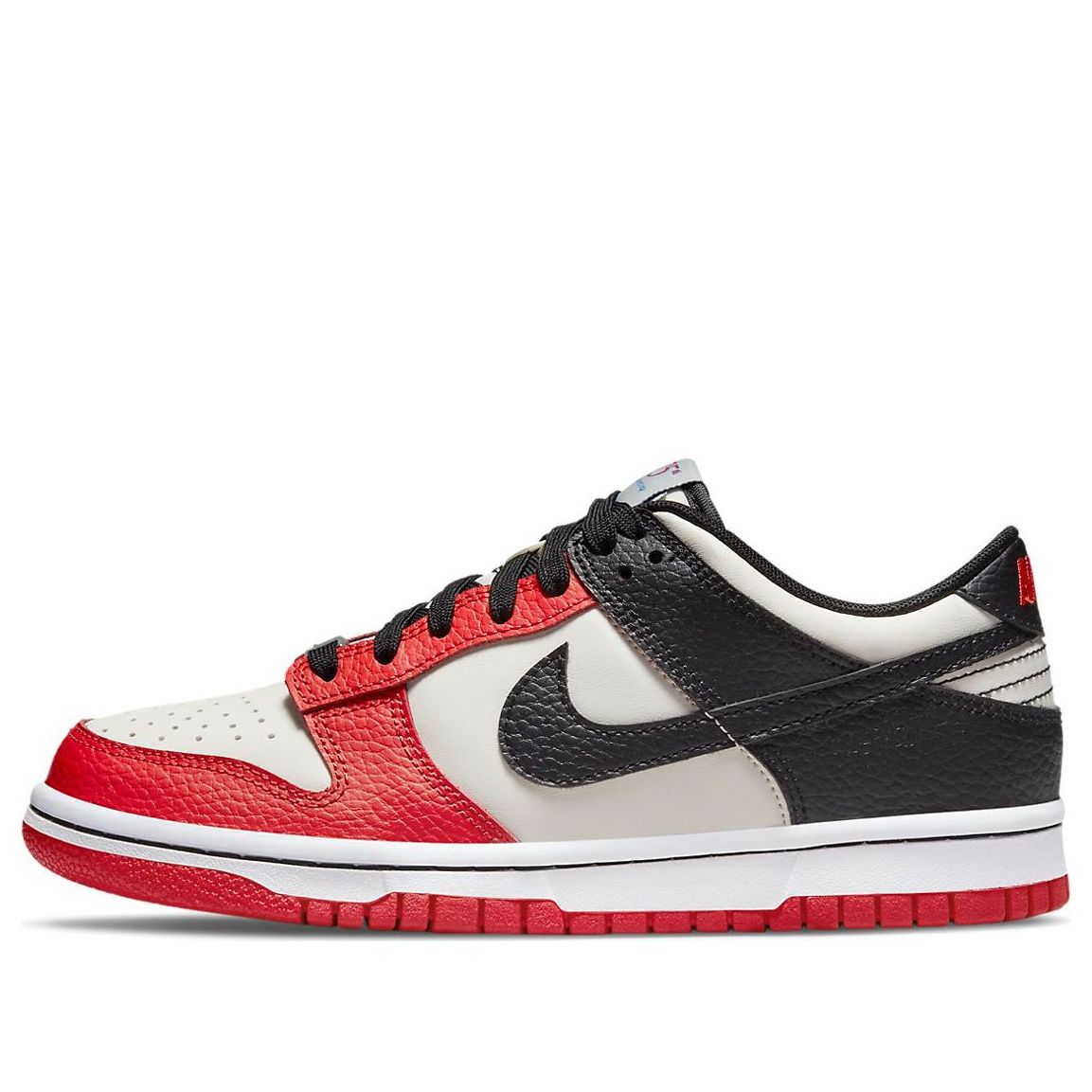 (GS) Nike x NBA Dunk Low EMB '75th Anniversary - Bulls' DO6288-100