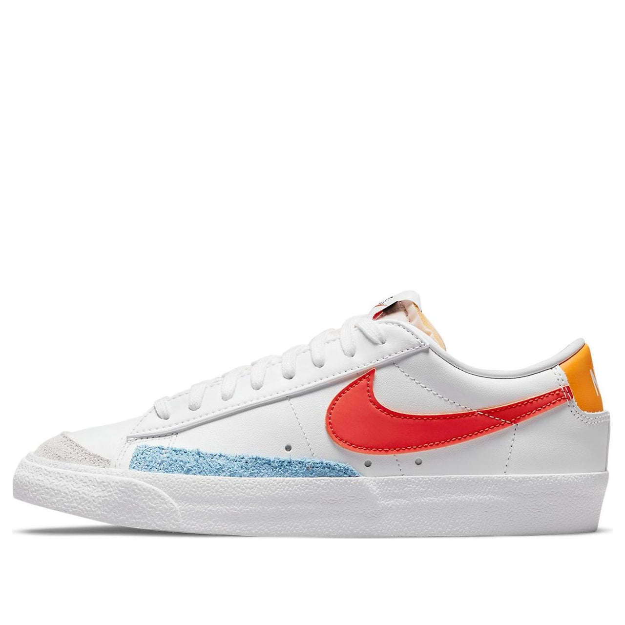 (WMNS) Nike Blazer Low '77 'White Orange' DC4769-105
