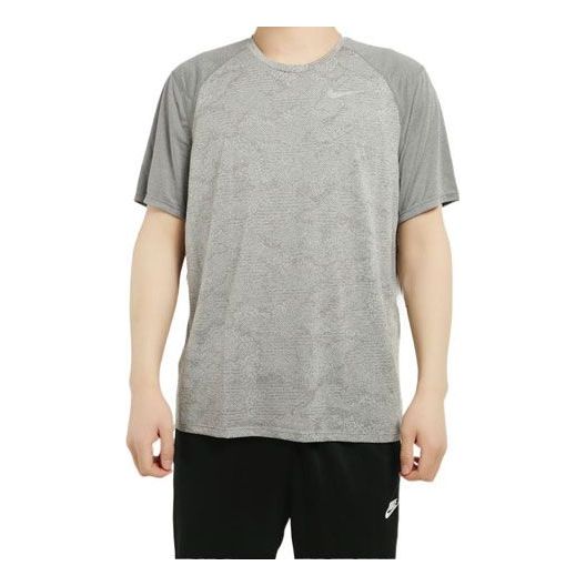 Men's Nike Colorblock Casual Sports Short Sleeve Gray T-Shirt AT3928-056
